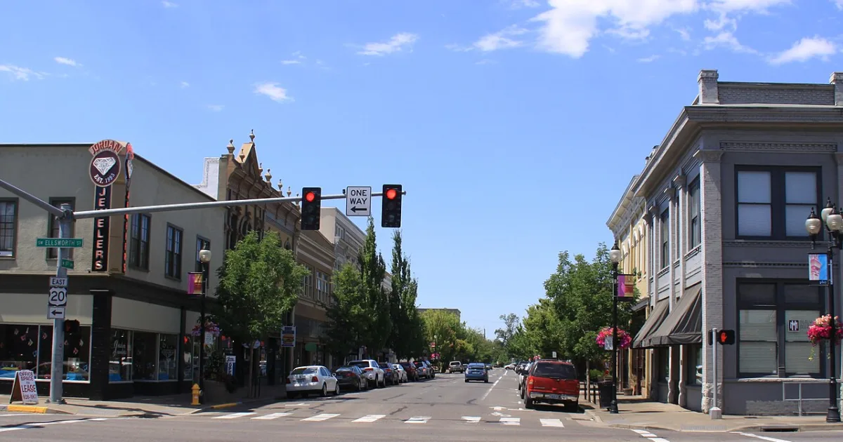 seat of Linn County, Oregon, United States
