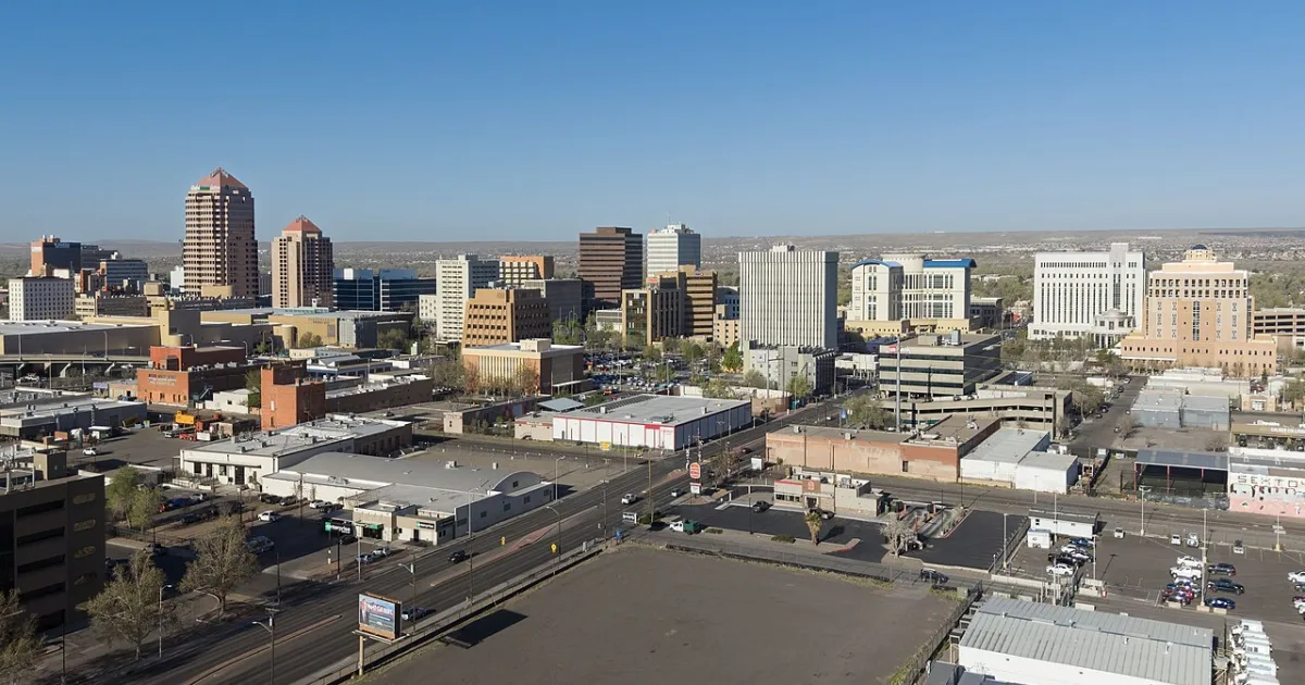 city and county seat of Bernalillo County, New Mexico, United States and the largest city in the state