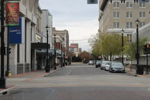 largest city and parish seat of Rapides Parish, Louisiana, United States
