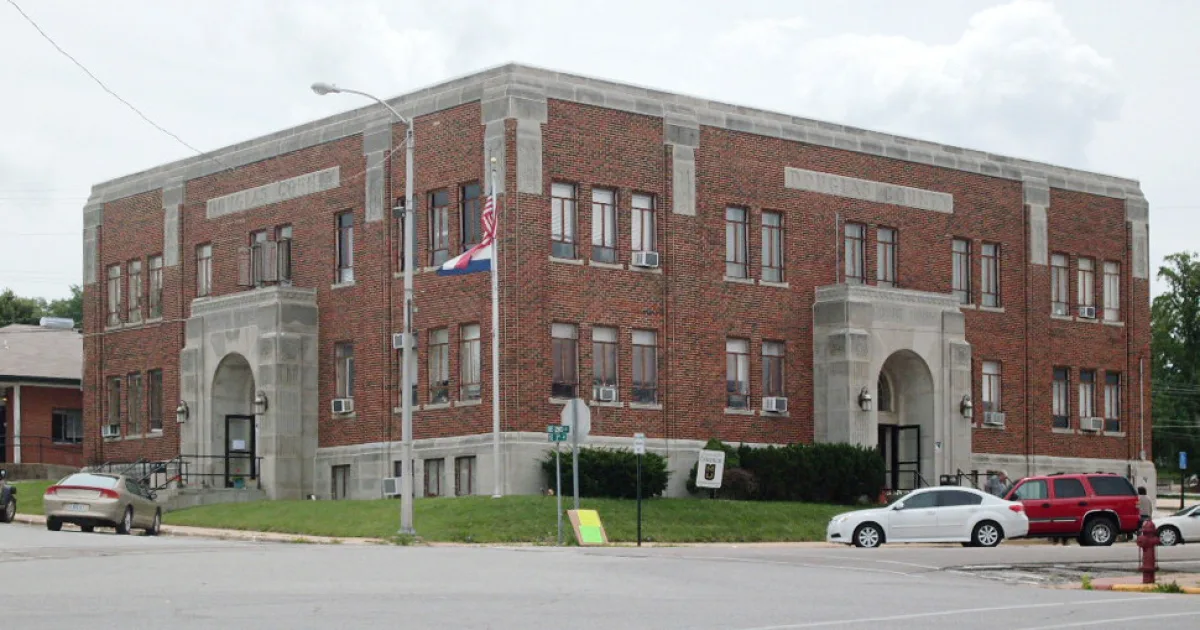 city in and county seat of Douglas County, Missouri, United States