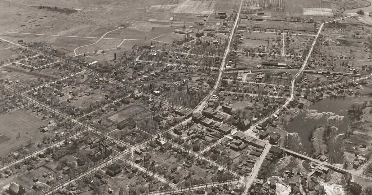 town in St. Lawrence County, New York, United States