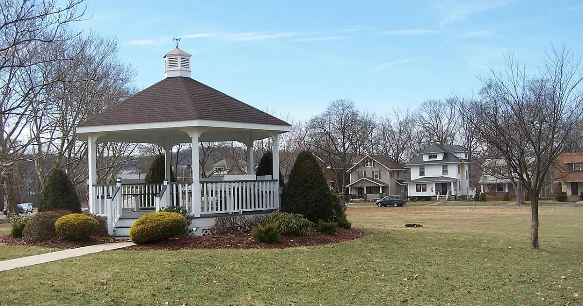 borough in counties Lawrence, and Beaver, Pennsylvania, United States