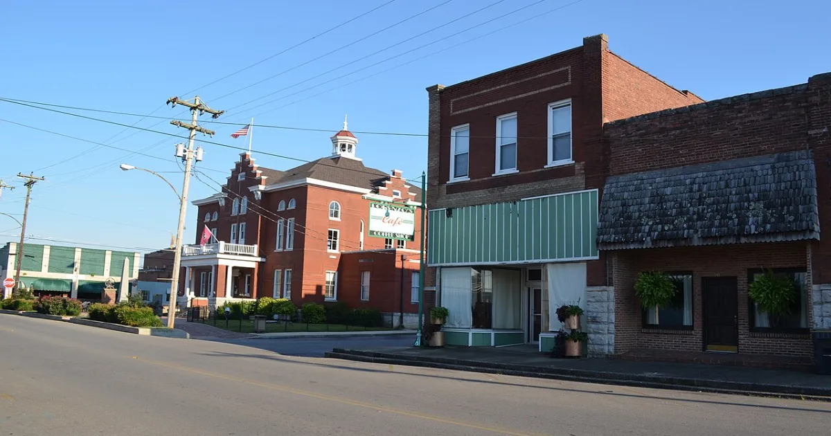 town in Trousdale County, Tennessee, United States
