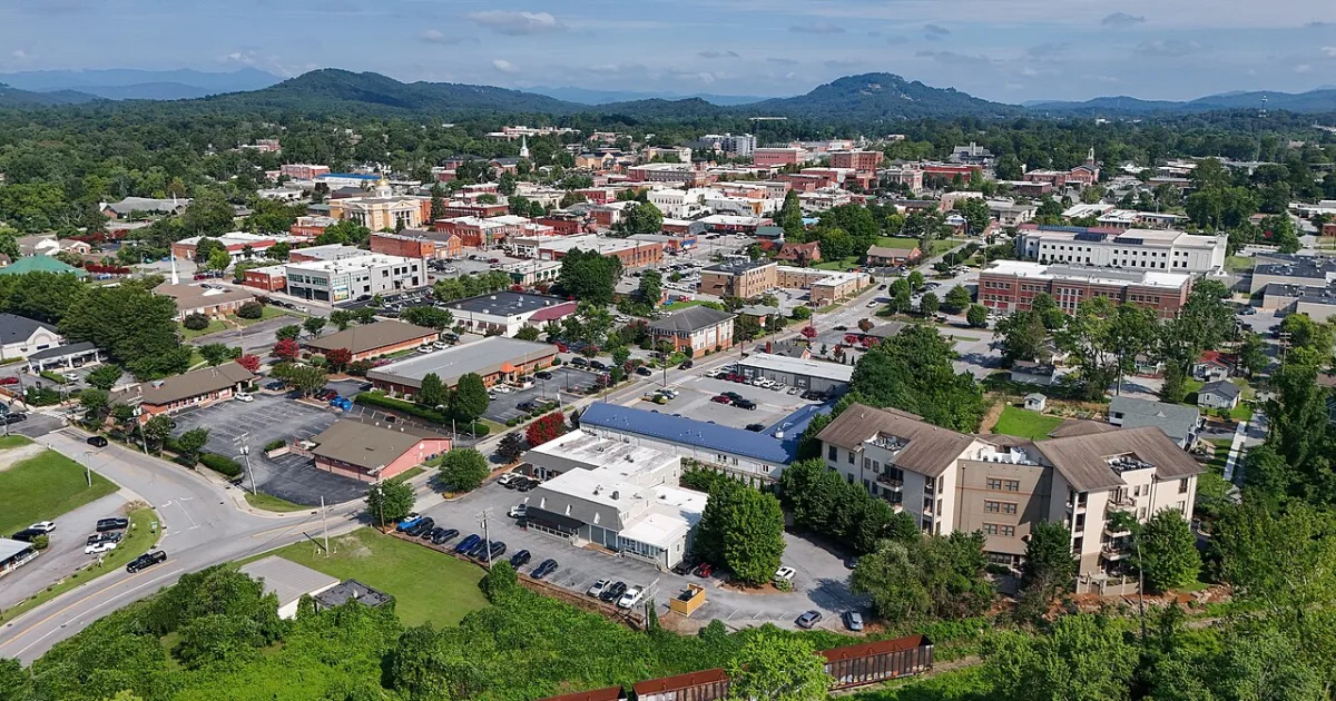 county seat of Henderson County, North Carolina, United States