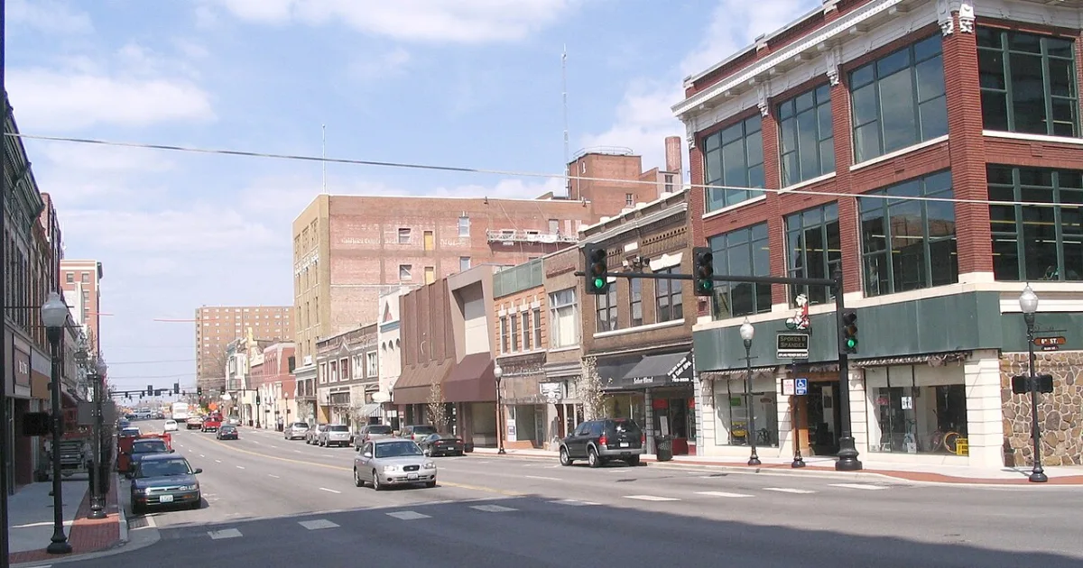 city in southern Jasper County and northern Newton County, Missouri, USA