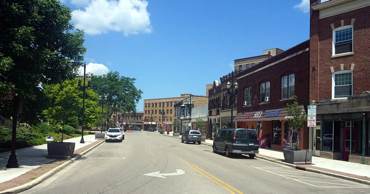city in and county seat of Kenosha County, Wisconsin and part of the Chicago metropolitan area, known as Chicagoland