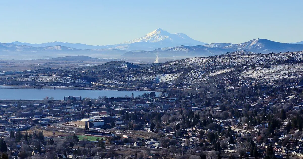 city in and county seat of Klamath County, Oregon, United States