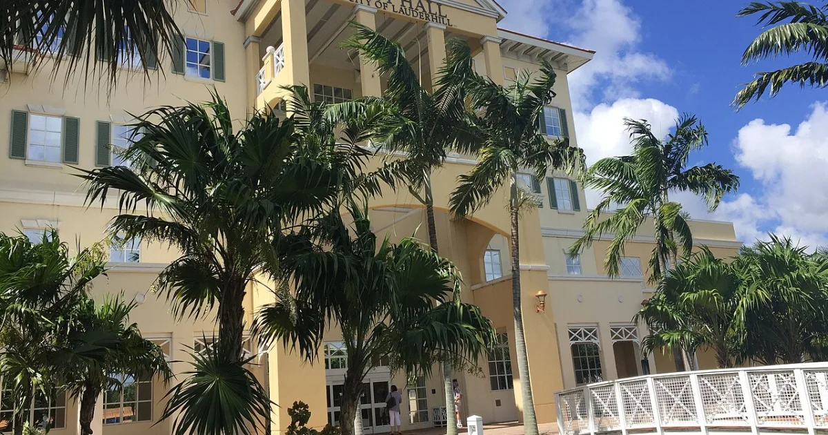 Downtown Lauderhill, FL, FL