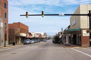 city in and county seat of Scotland County, North Carolina, United States