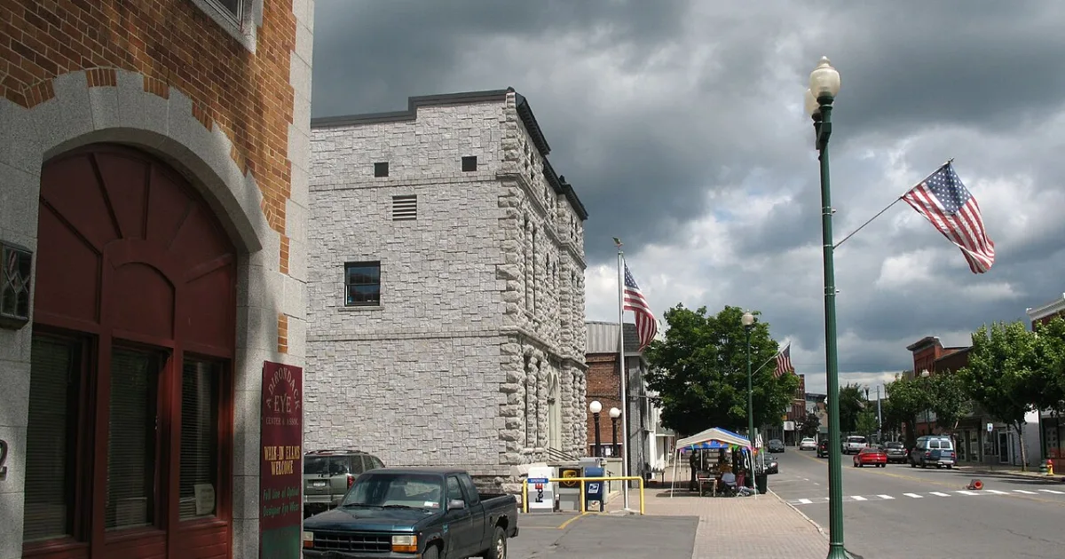 town in St. Lawrence County, New York, United States