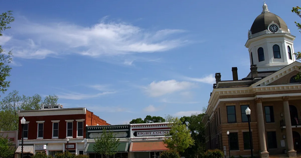 city in and the county seat of Jasper County, Georgia, United States