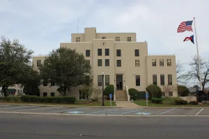 city in and county seat of Titus County, Texas, United States