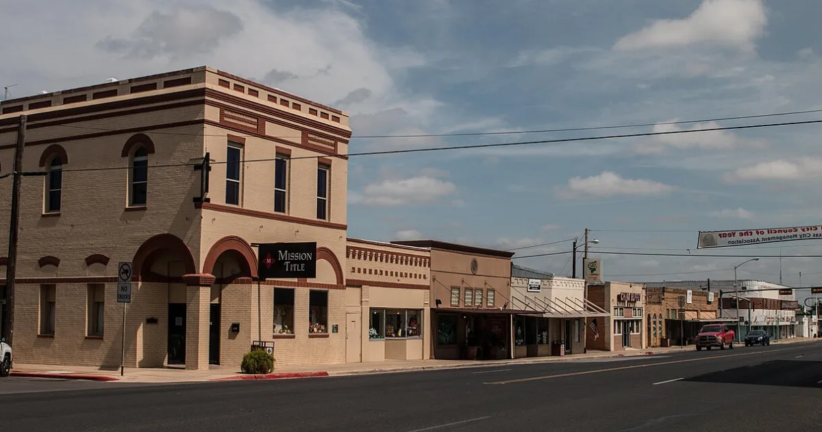 city in and county seat of Frio County, Texas, United States