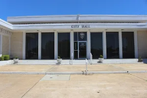 city in and county seat of Gadsden County, Florida, United States