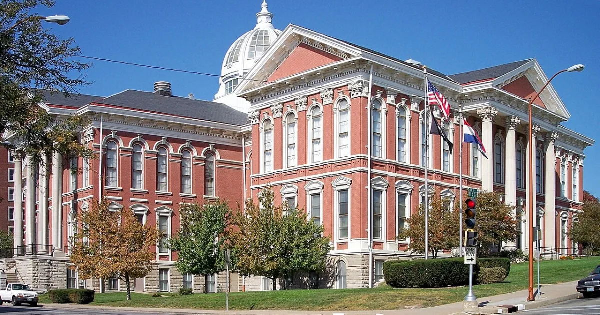 city in and county seat of Buchanan County, Missouri, United States